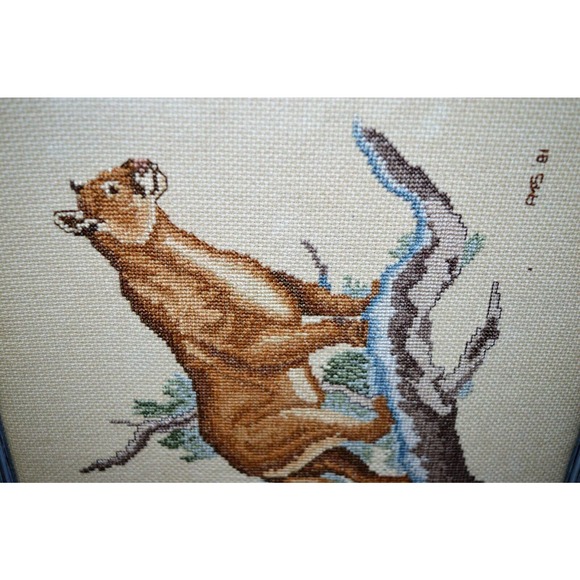 1980s Preworked Cross Stitch Mountain Lion Framed - Picture 8 of 9